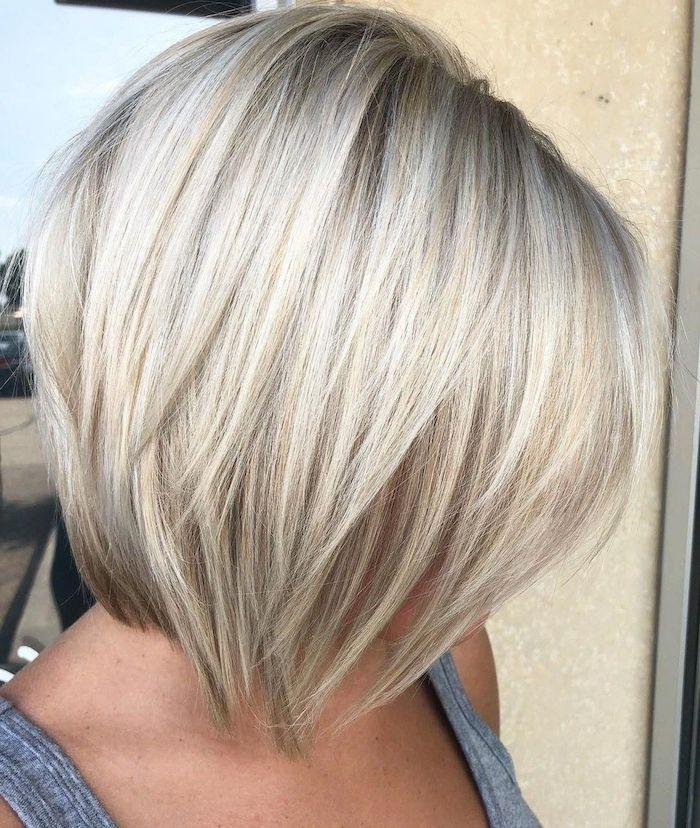 Bob blond dégradé cheveux fins
