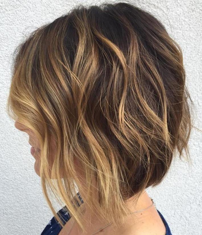 Carré plongeant court balayage