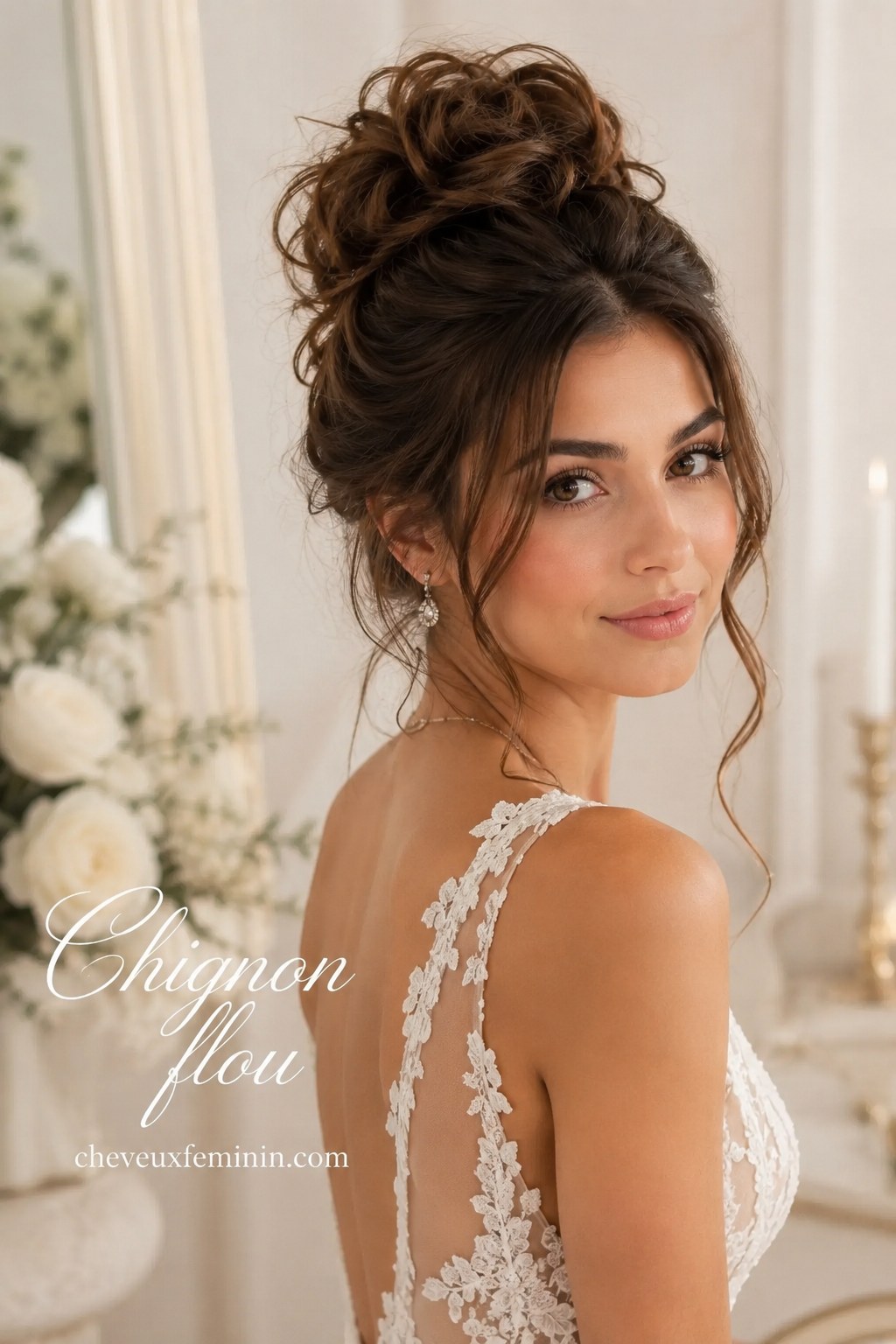 Chignon flou haut avec mèches folles, coiffure mariage bohème adaptée aux visages ronds