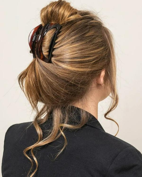 Coiffure rapide mèches lâches