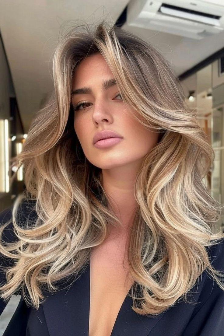 Coupe butterfly blonde lumineuse