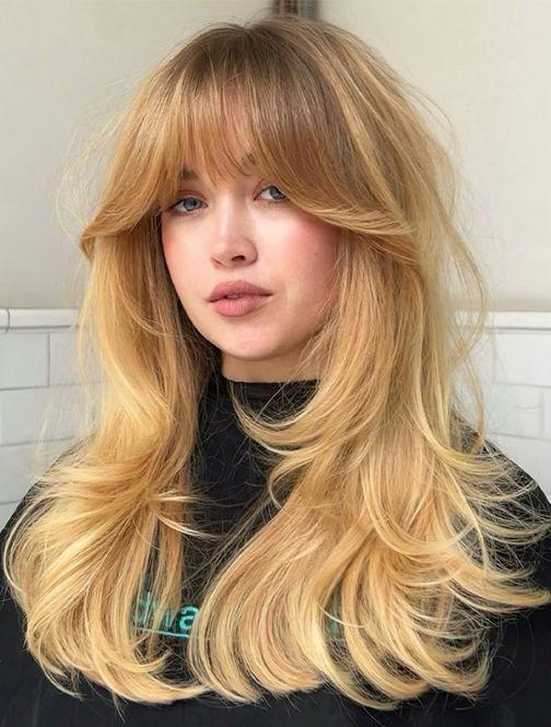 Style années 70 dégradé frange rideau