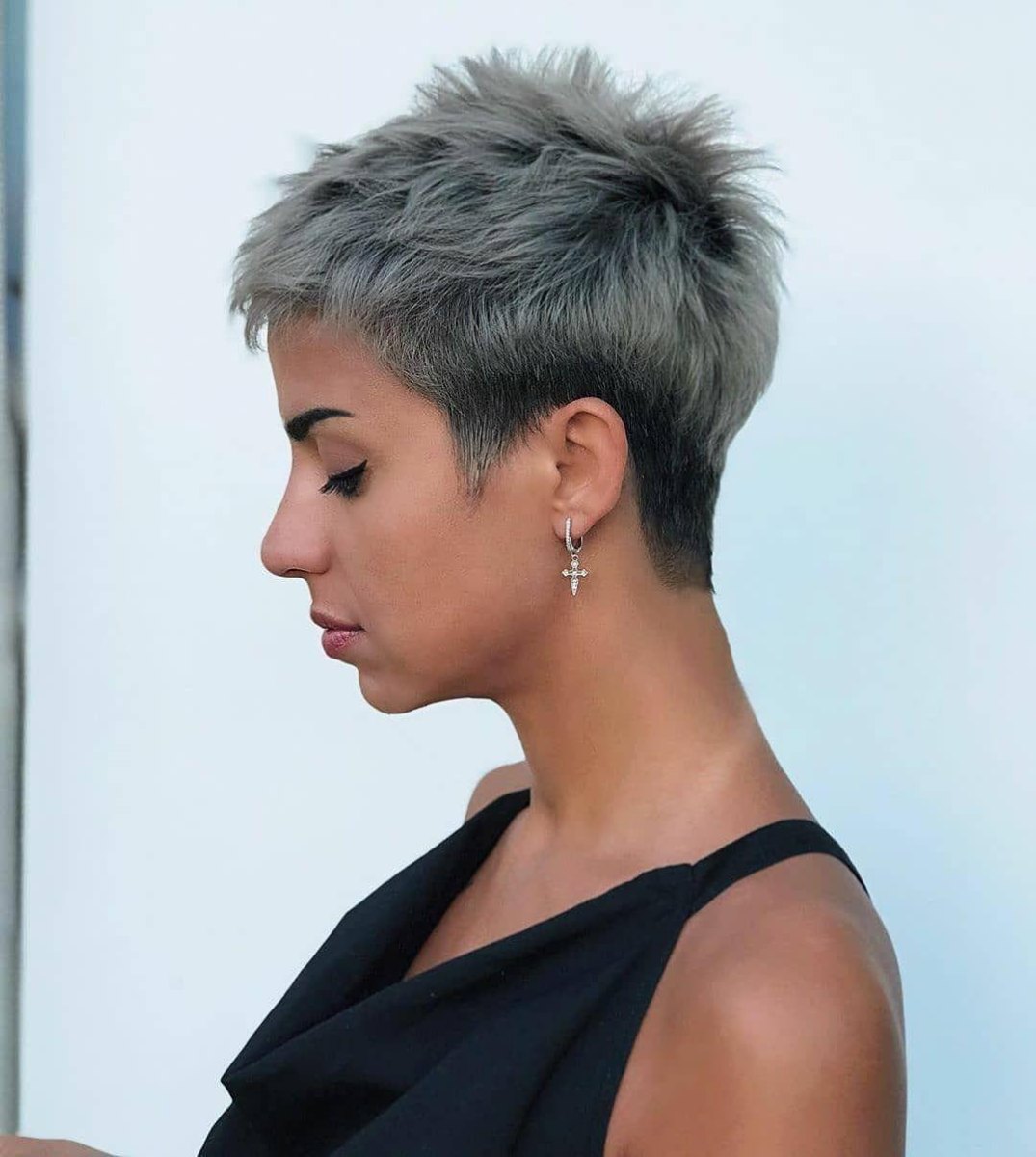 Pixie grise style garçonne