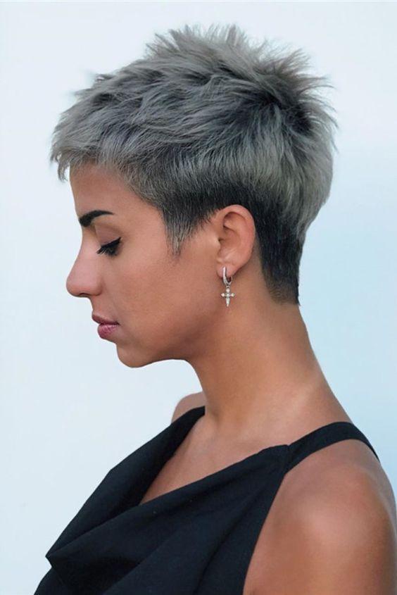Pixie grise texturée moderne