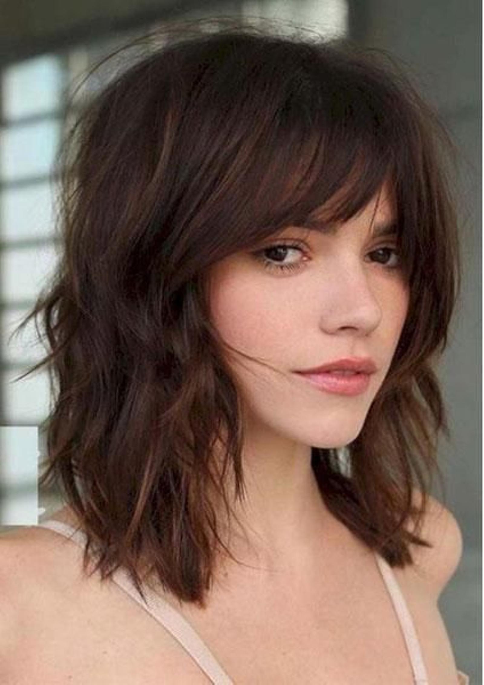 Coupe shag mi-longue cheveux fins