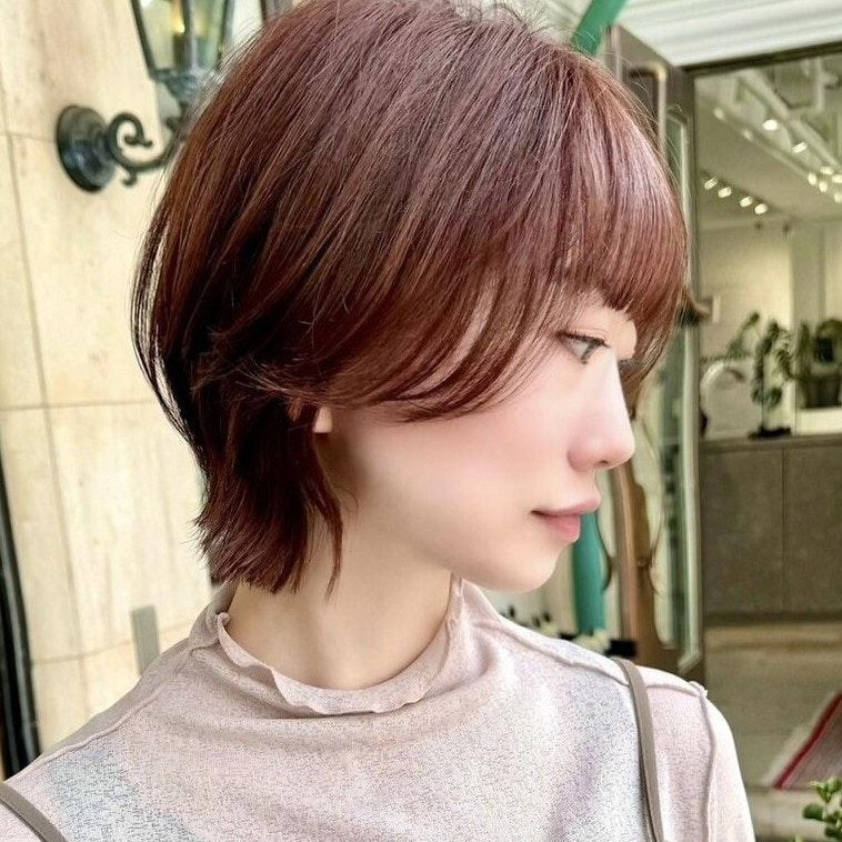 Wolf cut roux chic minimaliste