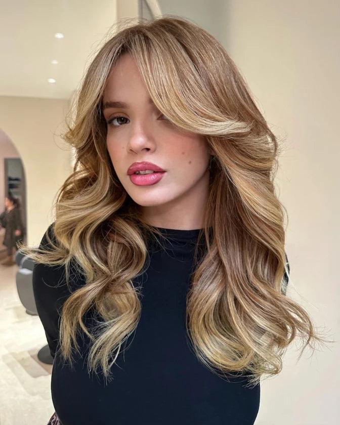 Cheveux épais dégradés frange rideau volume