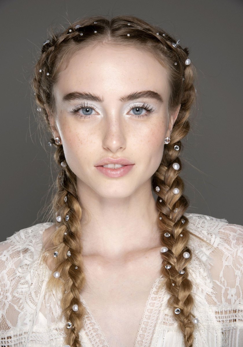 Tresses collées accessoires cheveux courts