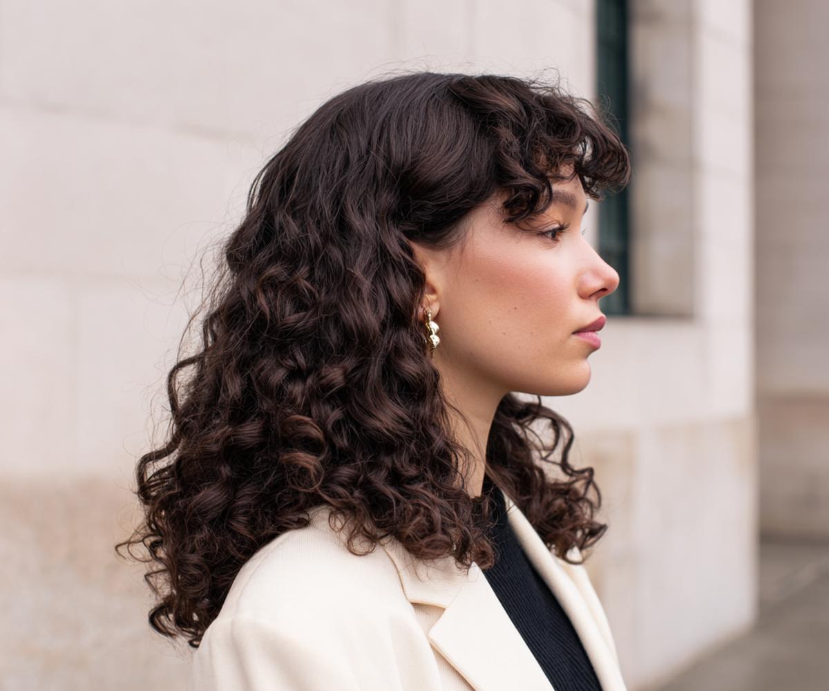 Boucles Moyennes Frange Brune