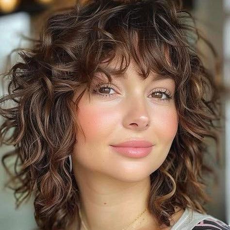 Shag bouclée volume naturel