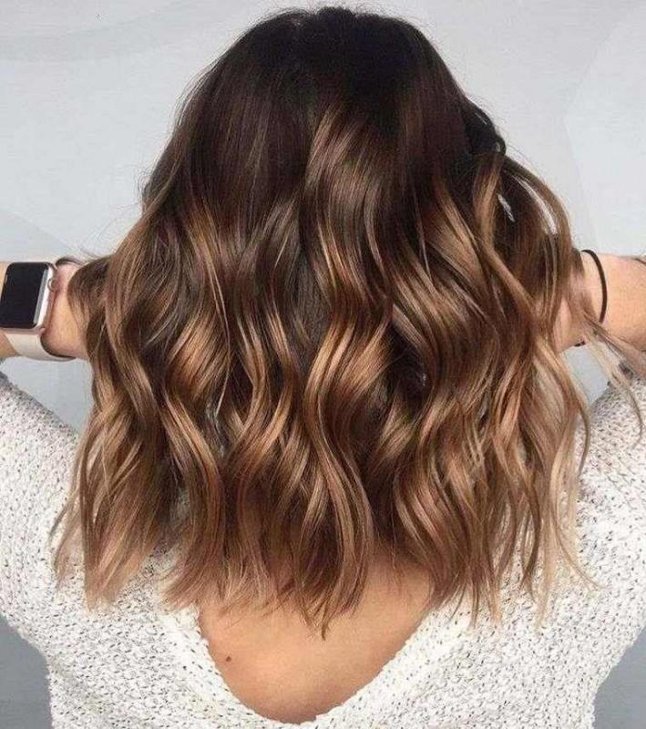 Racines foncées balayage