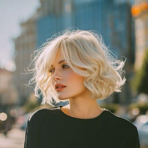 French bob blond wavy chic