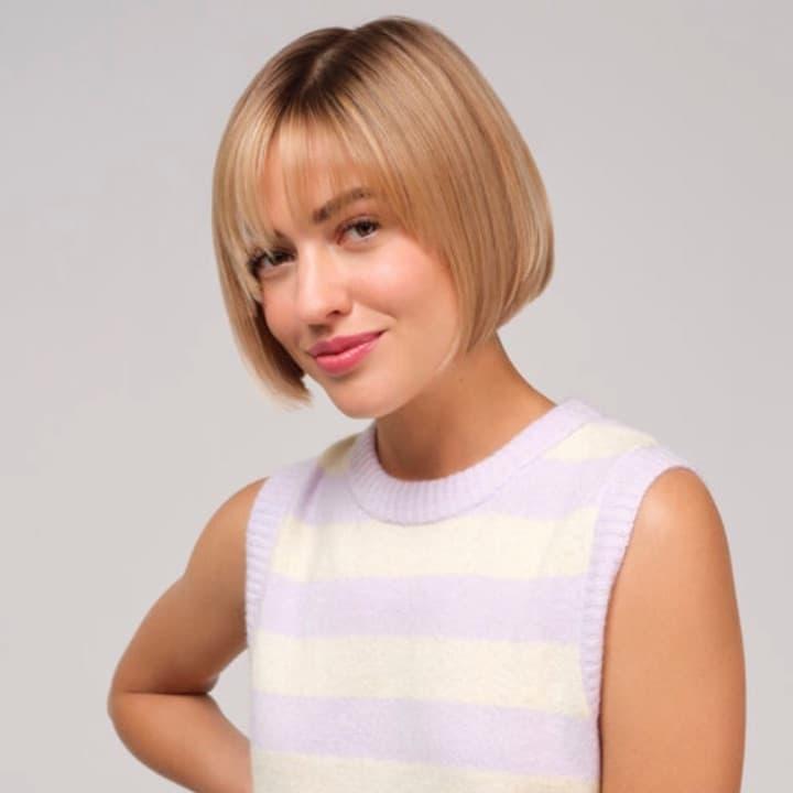 French bob blond visage ovale