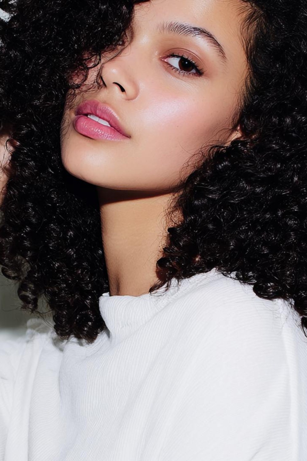 boucles les cheveux naturellement - Cheveux Boucles Naturellement Douze Élixirs Naturels Efficaces