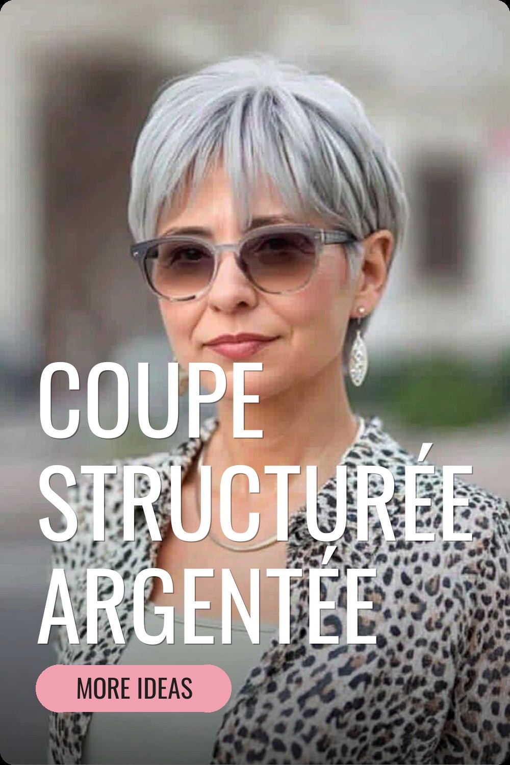 Coupe structurée argentée