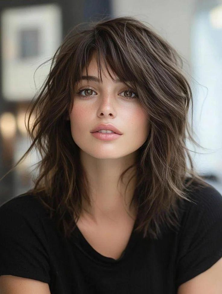 Wolf cut coiffé décoiffé